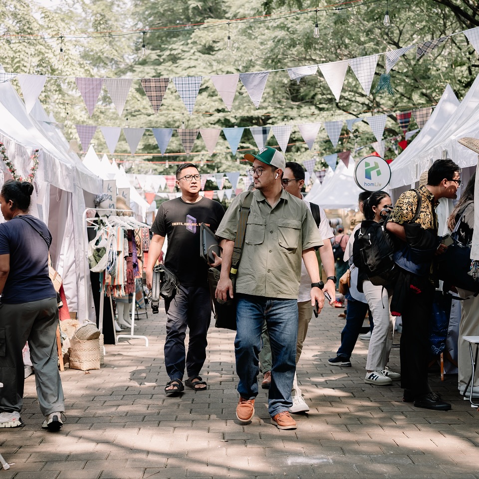 The Local Market - Gulali Bertamasja